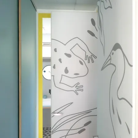 Bronz25 A Velencei-tónál Villa *