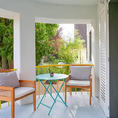 Bronz25 A Velencei-tonal