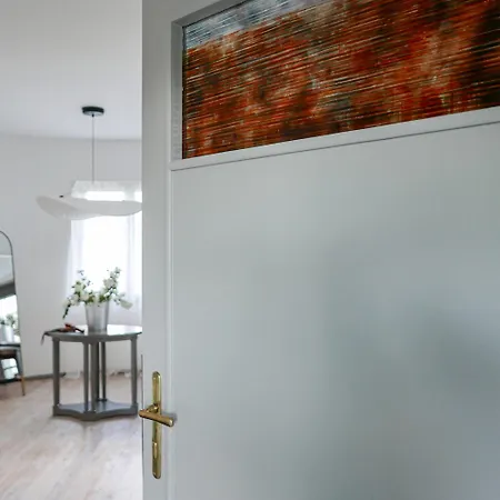 Bronz25 A Velencei-tónál Gárdony