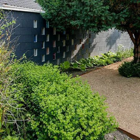 Bronz25 A Velencei-tonal Villa