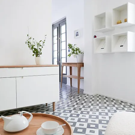 Bronz25 A Velencei-tonal Villa