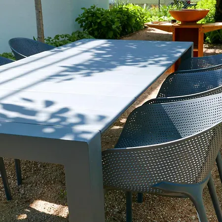 Bronz25 A Velencei-tónál