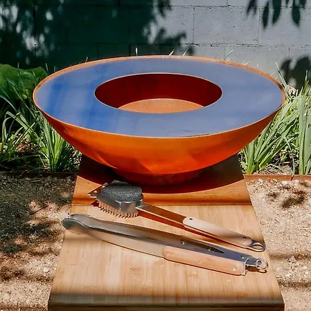 Bronz25 A Velencei-tónál Villa *