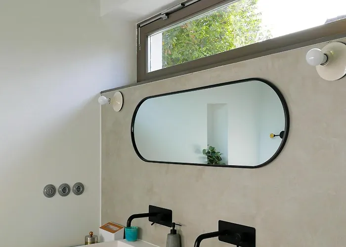 Bronz25 A Velencei-tonal