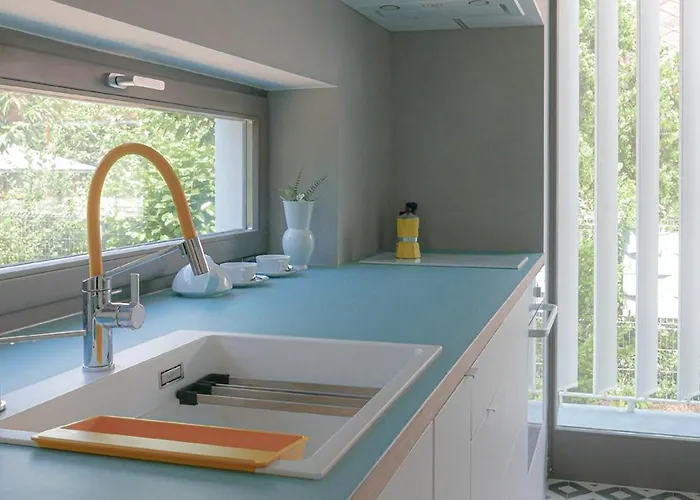 Bronz25 A Velencei-tonal Gárdony