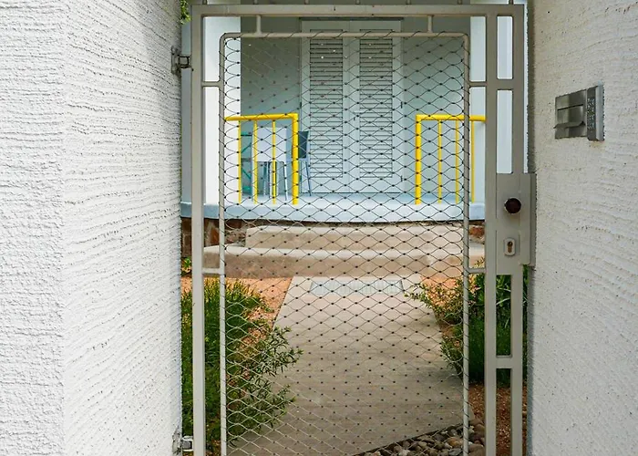 וילה Bronz25 A Velencei-tonal