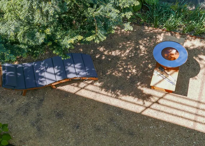 Bronz25 A Velencei-tonal Βίλα Gárdony