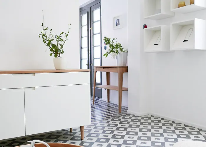 Bronz25 A Velencei-tonal וילה