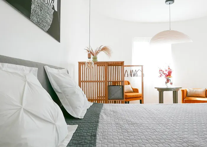 Βίλα Bronz25 A Velencei-tonal